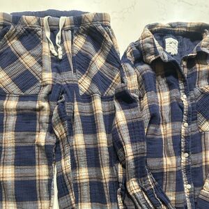 Aerie Blue and Tan Plaid Set pajamas